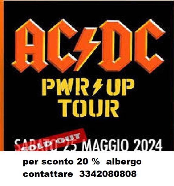 Piccolo Monolocale Con Angolo Cottura Parma Zewnętrze zdjęcie
